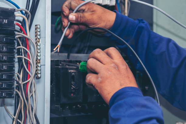 Best Electrical Outlet Repair  in Lake Zurich, IL